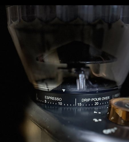 مطحنة قهوة كهربائية نبراس مستويات طحن متعددة للقهو...