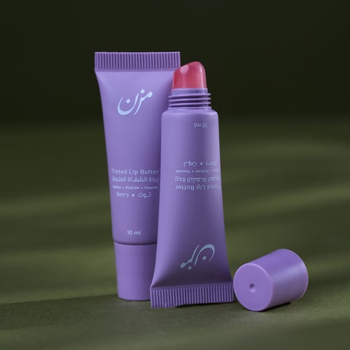 زبدة الشفاة بالتوت