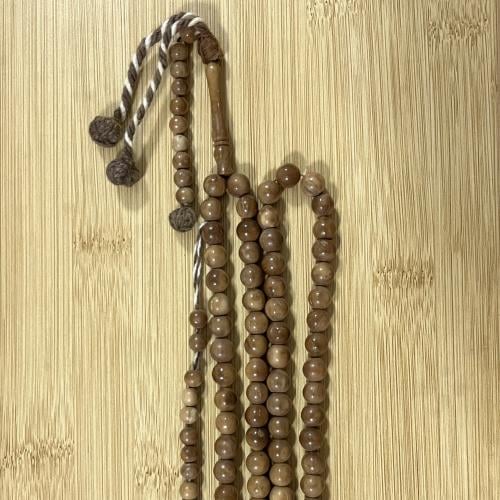 سبحة خشب كوك فاخر ( 99 ) خرزة بـ 2 عداد 8 مل