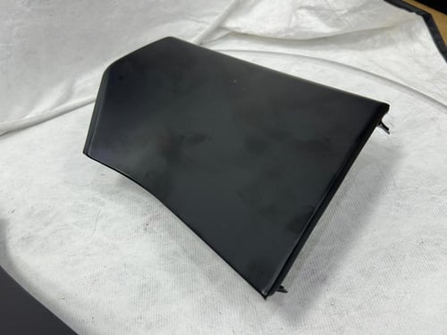 غطاء خلف الكبوت يمين ويسار اف جي