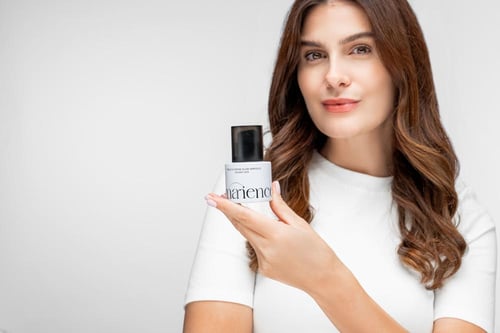 أمبول تركيبة ثلاثية لإشراقة مكثفة من لونارينس