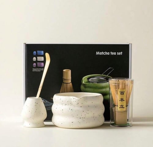 مجموعة أدوات الماتشا