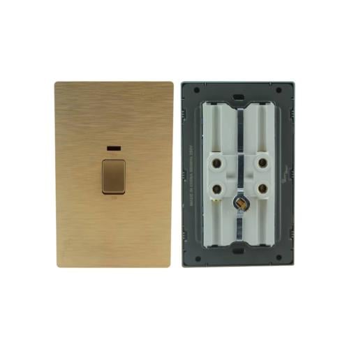 مفتاح مكيف مستطيل 45 أمبير لون ذهبي بيانو