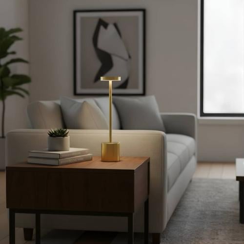 أباجورة LED بلون ذهبي أنيق تعمل باللمس قابلة للشحن...