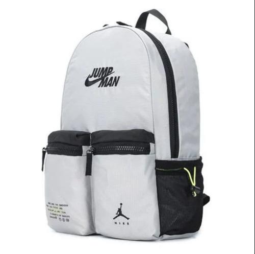 حقيبة مدرسية نايك