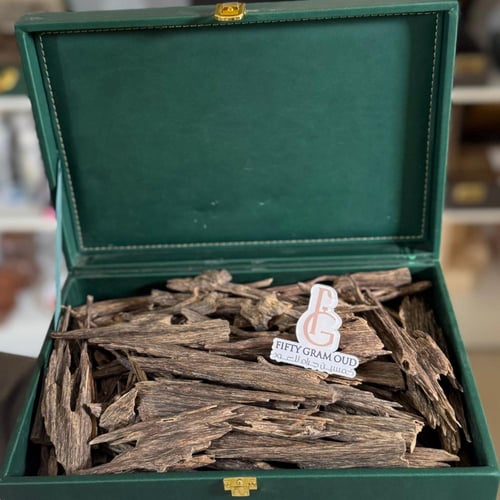 عود هندي آسامي دبل سوبر ( خاص)