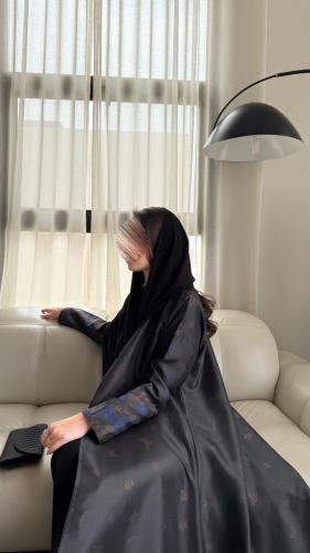 عباية جاكار فاخرة