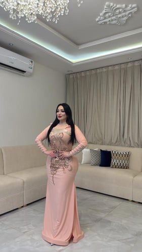 فستان منيرة