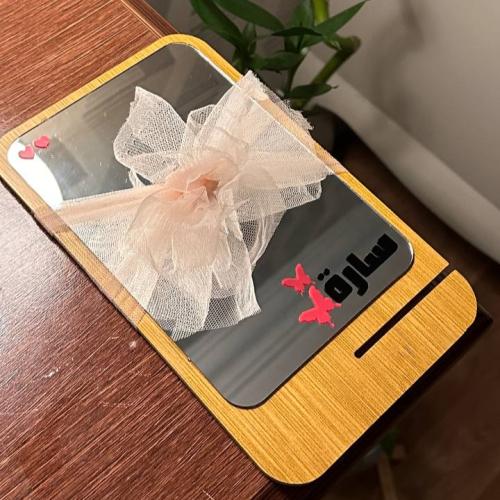 مرايا مستطيلة مع الاسم