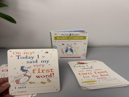 مجموعة من الكروت الأشهر للمواليد