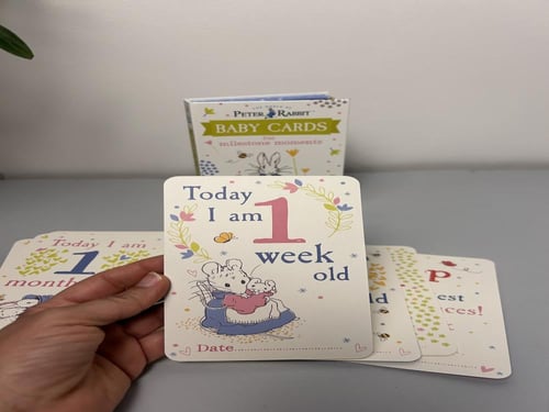 مجموعة من الكروت الأشهر للمواليد