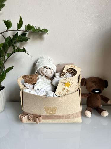 بوكس بلون محايد مناسب للجنسين