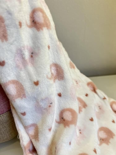 بوكس لمولودة بثيم الفيل