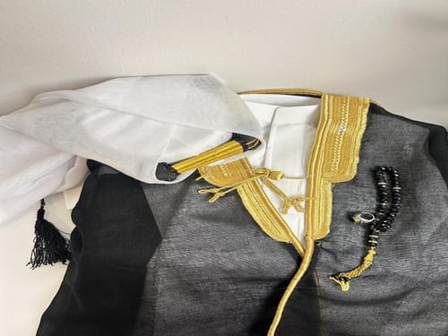 بوكس رامي بشكل حقيبة