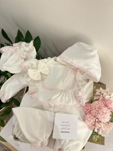 طقم أنيق لمولودة