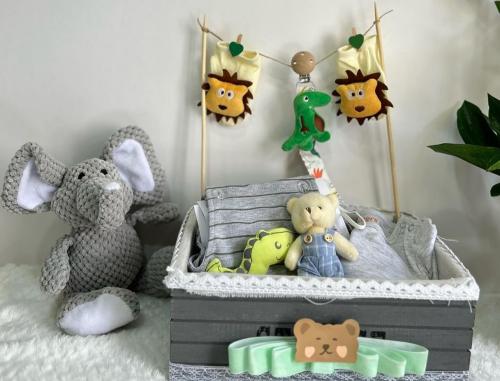 بوكس الديناصور المحبوب