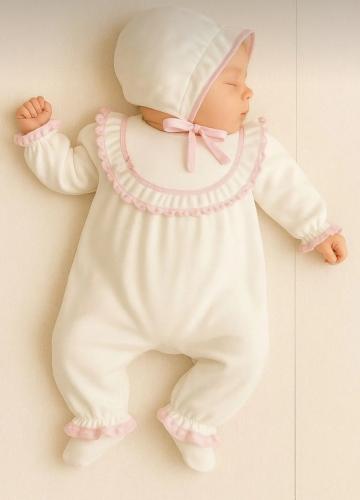 طقم أنيق لمولودة