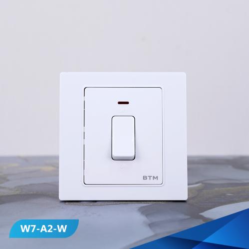 مفتاح سخان 20A لون ابيض