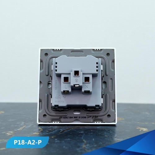 فيش ثلاثي 13 أمبير لون لولي