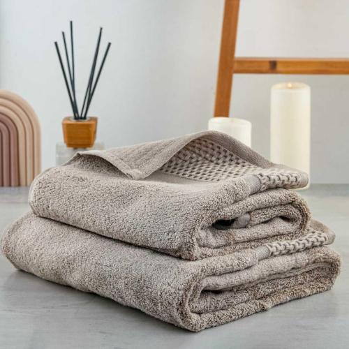 منشفة قطن 100% – مطرز بني فاتح