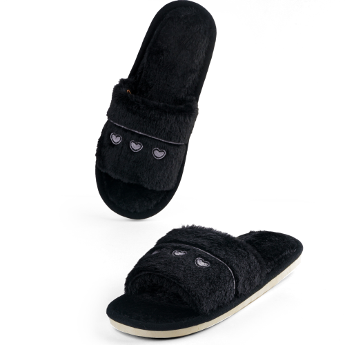 حذاء منزلي نسائي فرو تصمم قلب أسود