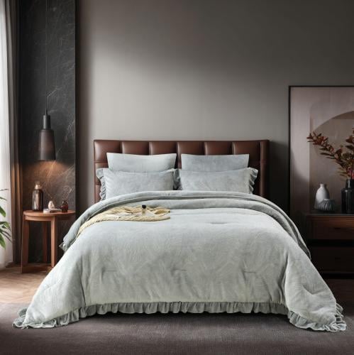 مفرش أماني شتوي فرو رصاصي فاتح