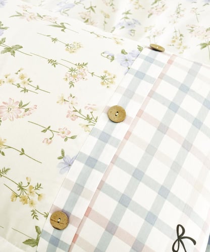 مفرش إنسجام صيفي قطن كريمي برسومات الزهور