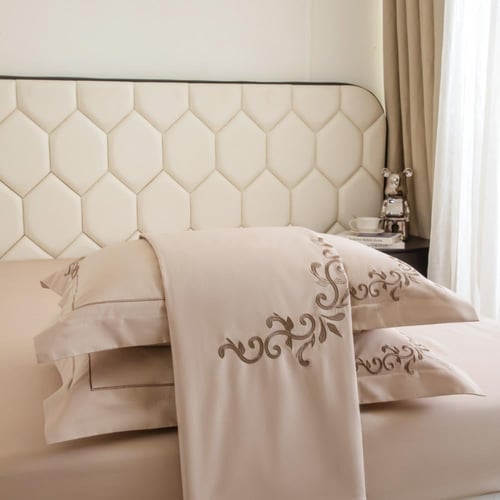 مفرش مزن صيفي فاخر لون بيج