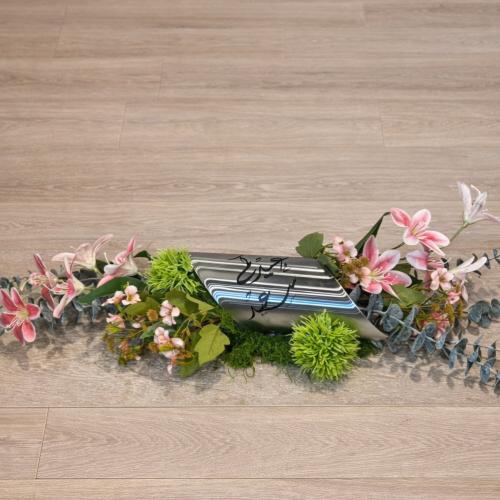 Estil with roses, execution phrase made to order