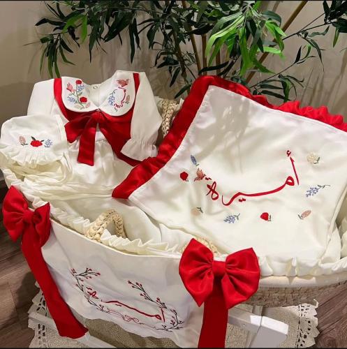 Baby reception set (clothing set + French hat + so...