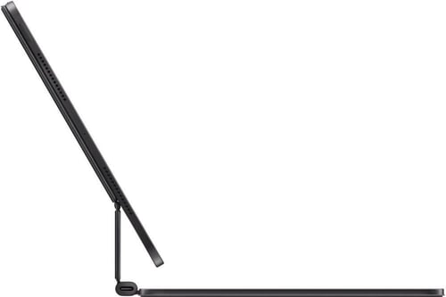 مستخدم كيبورد ابل Magic بحجم 11 انش لجهاز ايباد بر...