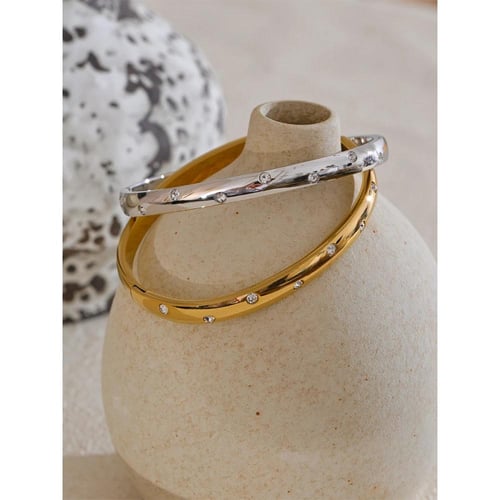 سوار ترند من الذهب والفضه