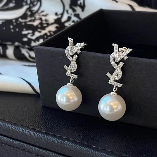 حلق نسائي راقي عصري .