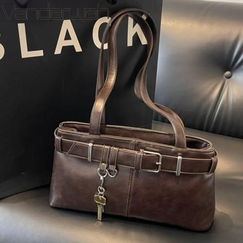 حقيبة نسائية ريترو