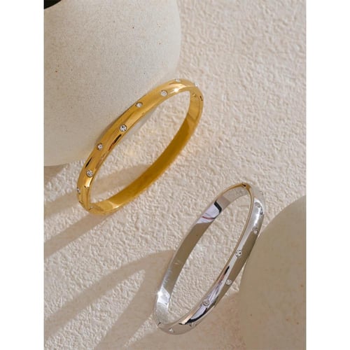 سوار ترند من الذهب والفضه