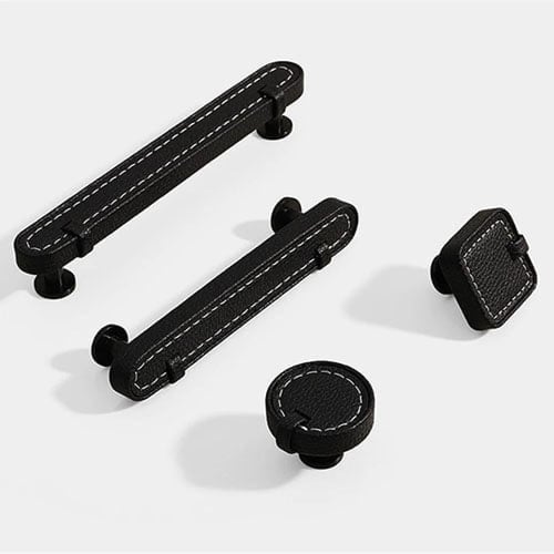 مقابض جلدية فاخرة بخياطة أنيقة