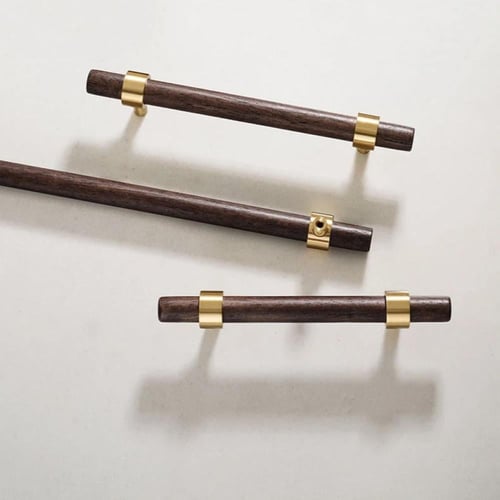 مقابض خشبية فاخرة مع لمسة معدنية أنيقة