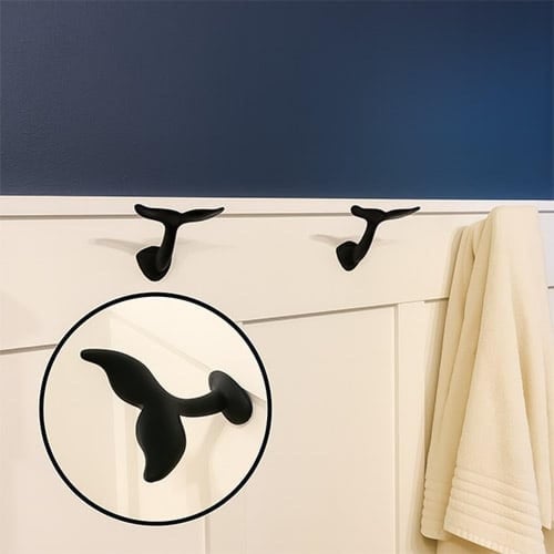 علاقة حائط بتصميم ذيل الحوت