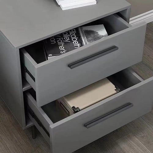 مقابض أنيقة من الألمنيوم