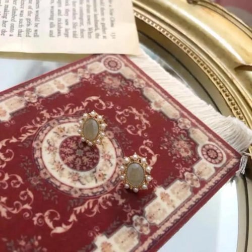 حامل صغير محبوك لاكواب الشاي والقهوة