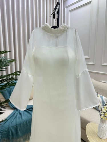 فستان اللؤلؤ الملكي