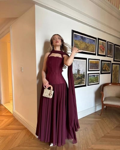 فستان ناعم كلوش بشال طويل لون عودي