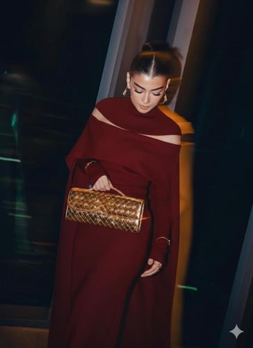 فستان انيق بتصميم فخم وخامه عاليه