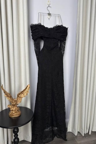 فستان سهرة أوف شولدر لون اسود