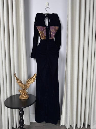 فستان كحلي مخمل ناعم