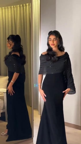 فستان اسود ملكي