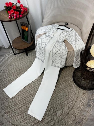 جمبسوت ابيض