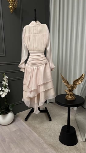 فستان ناعم اوف شولدر لون ذهبي