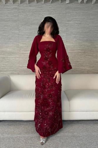 فستان سهره باكمام طويله لون احمر مزين بالورد