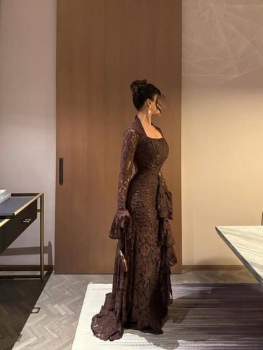 فستان سهرة أوف شولدر لون بني